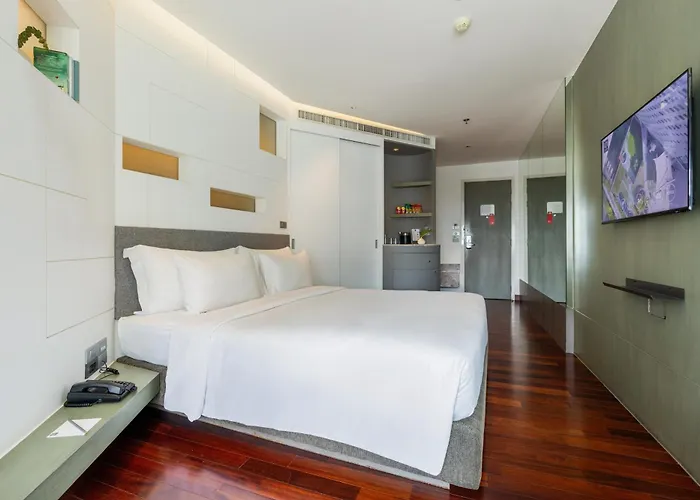 Lit Hotel